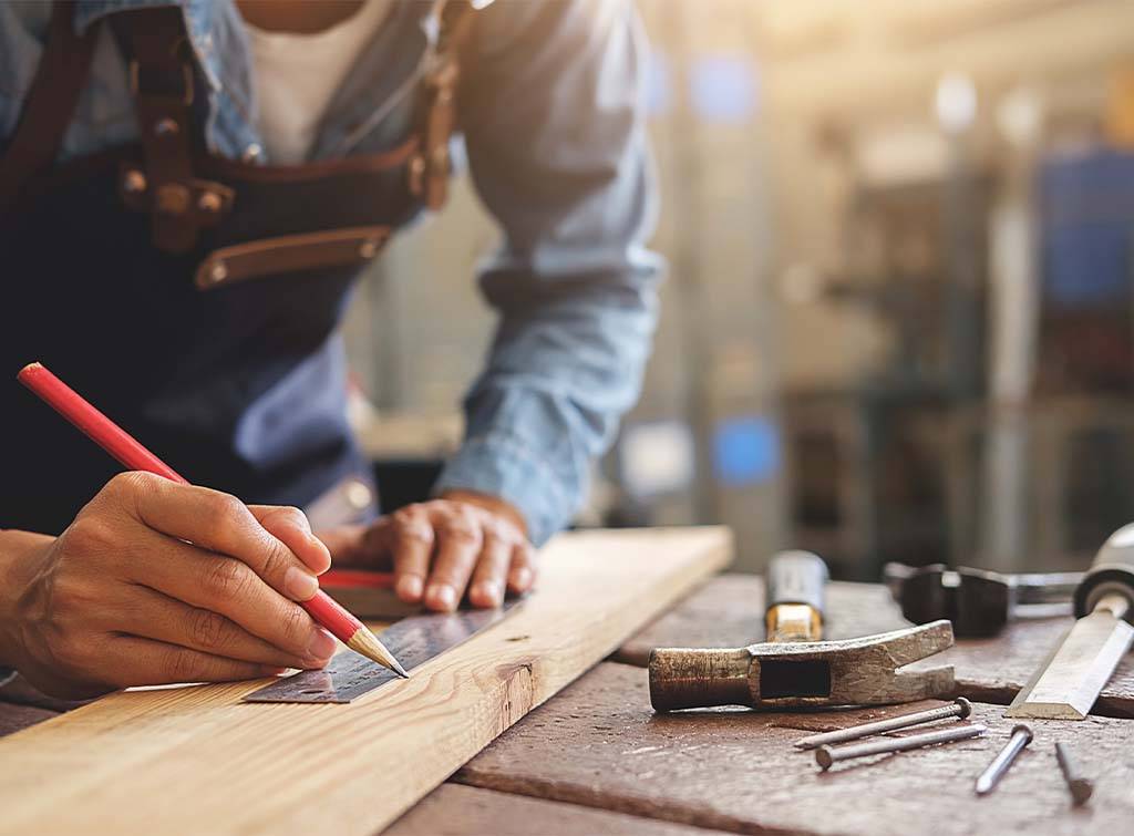 How To Start A Carpentry Business Yourself