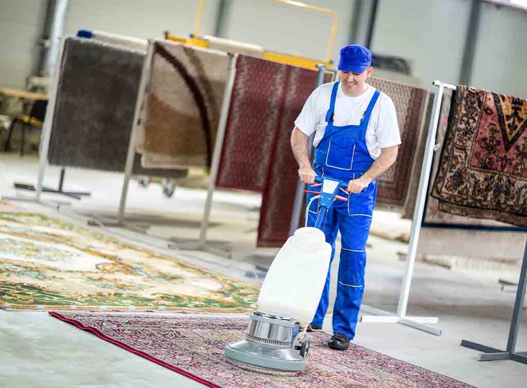 https://www.checkatrade.com/blog/wp-content/uploads/2020/06/rug-cleaning-1.jpeg