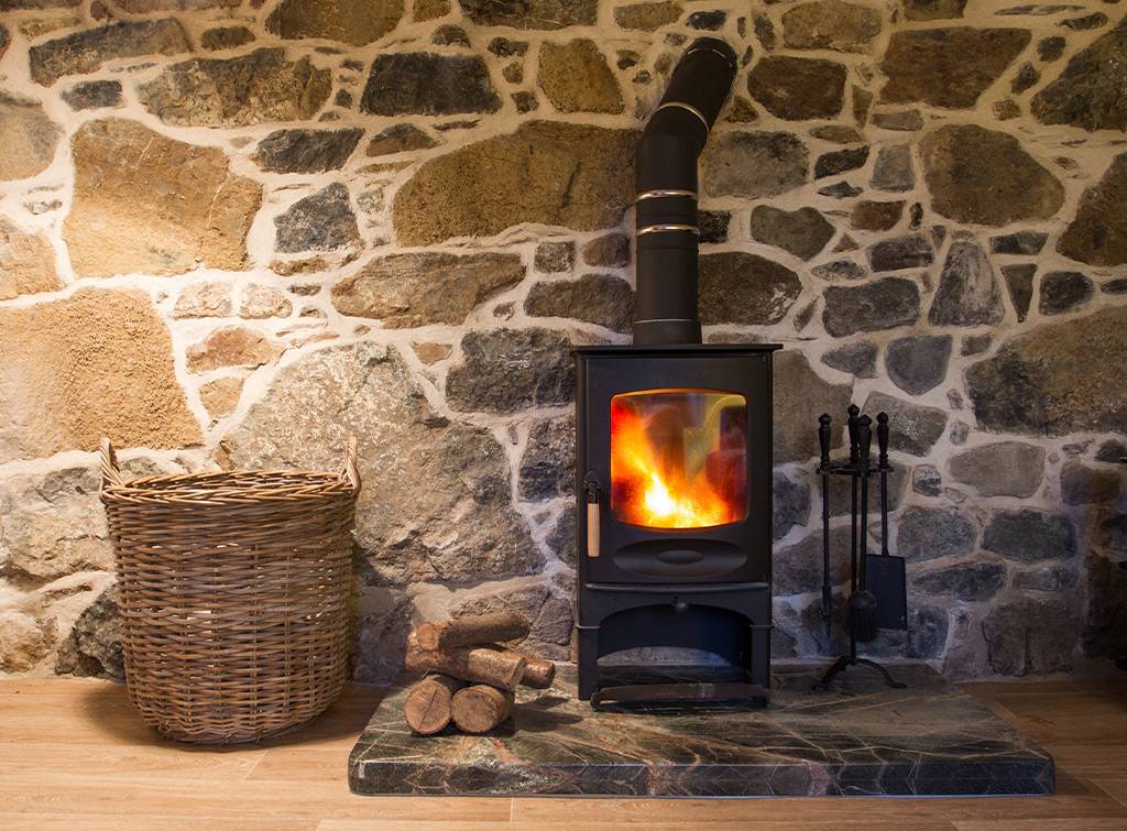 How much does it cost to install a wood burning stove
