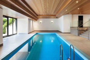 swimming pool oost