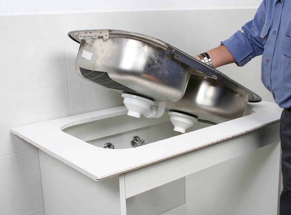 average cost to install a kitchen sink