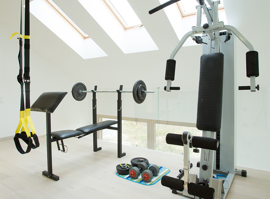 uncluttered gym decorating ideas