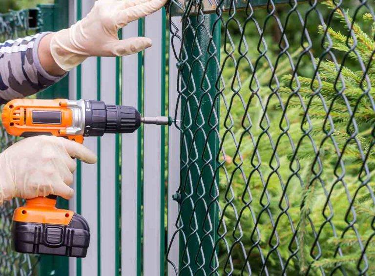 How Much Does a Chain Link Fence Cost in 2022?  Checkatrade