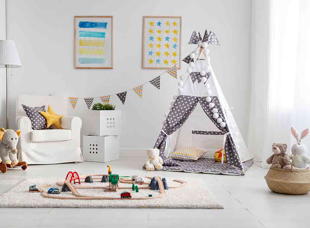 Light and neutral playroom ideas with tipi