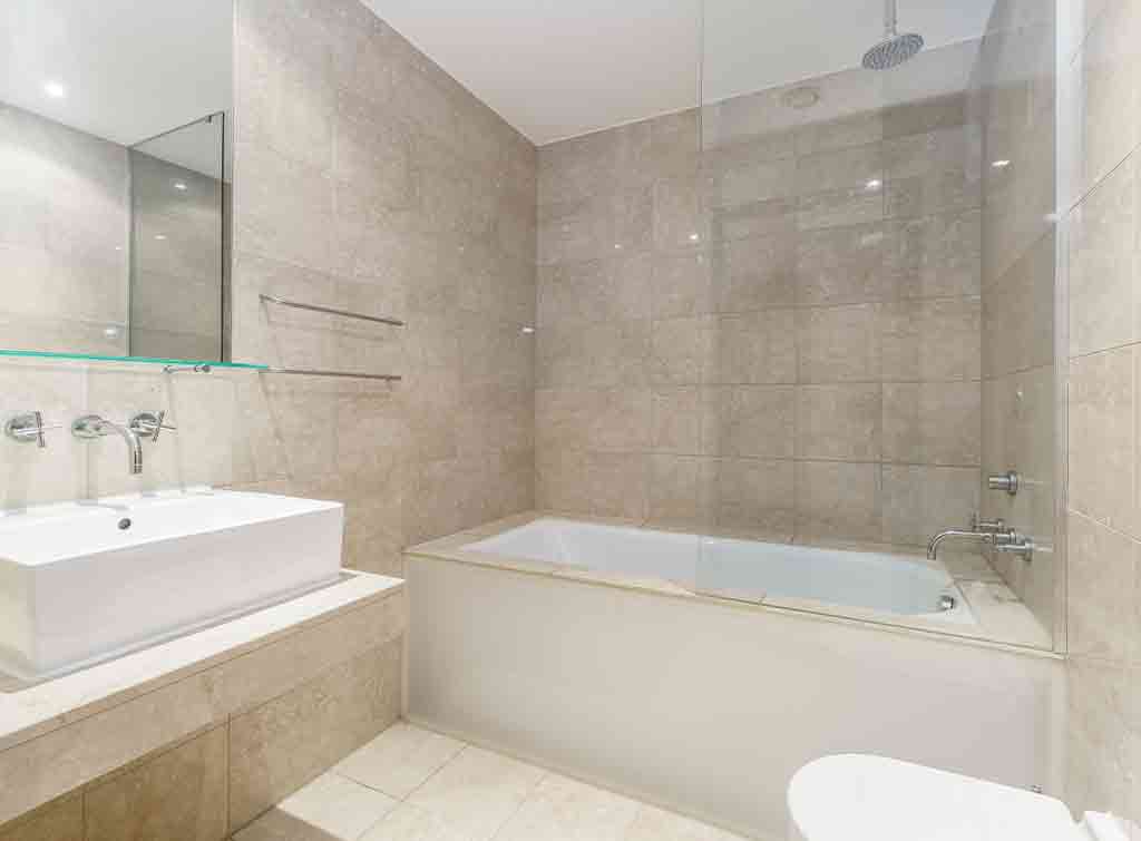 Ensuite bathroom deals