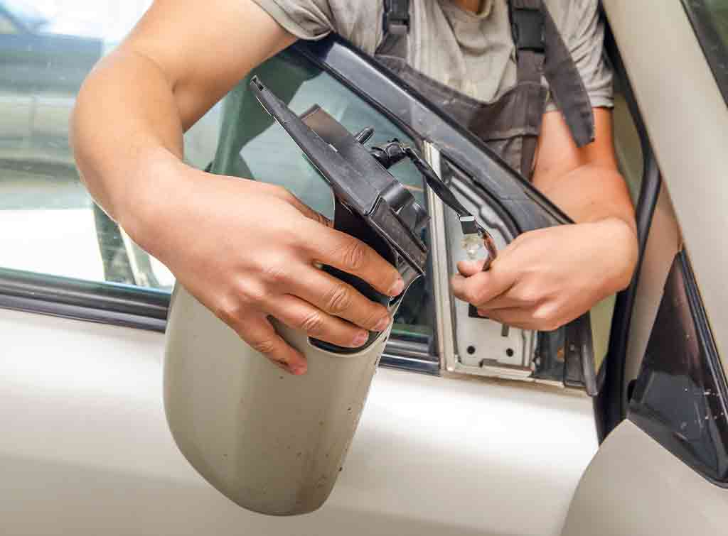 Wing Mirror Replacement Cost, How Much Does Wing Mirror Repair Cost