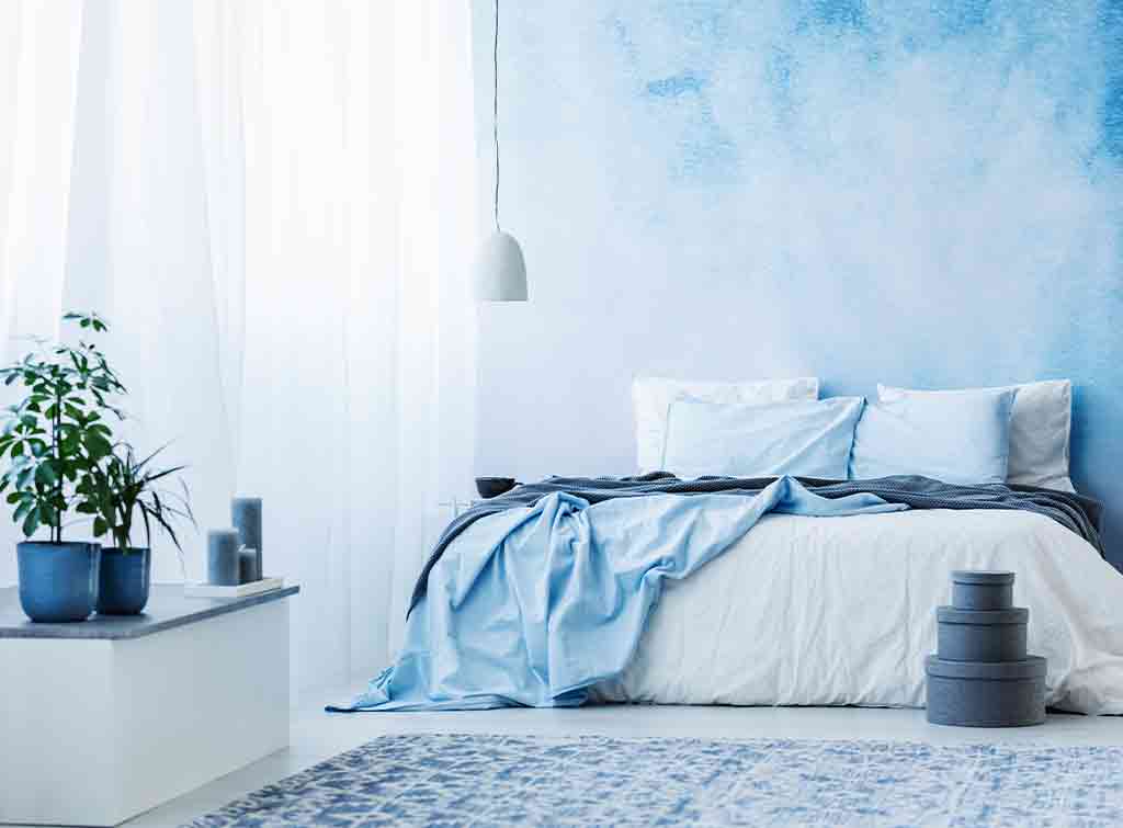 Blue bedroom colour scheme idea