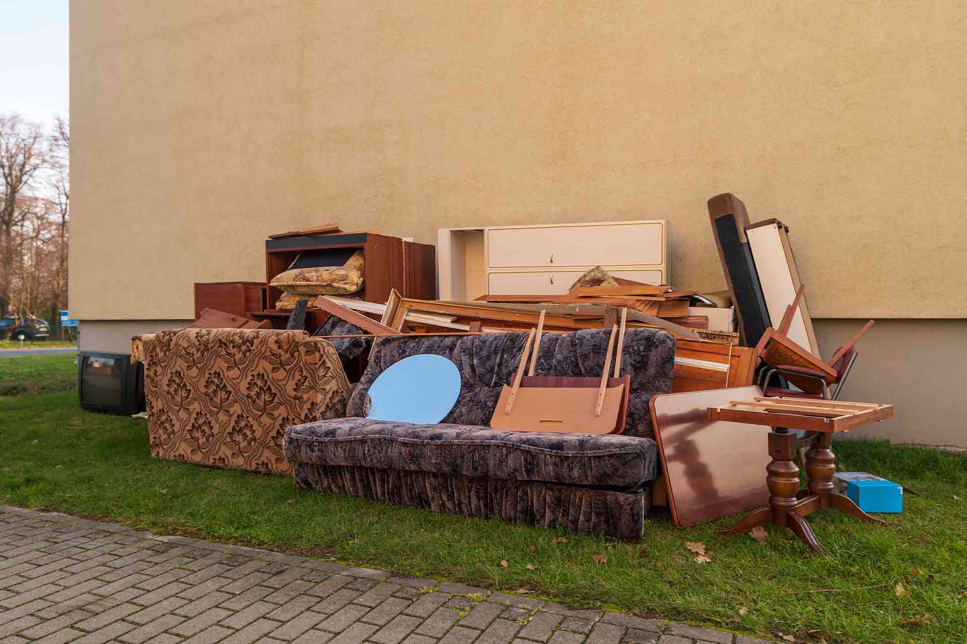 Furniture Disposal Service Cost