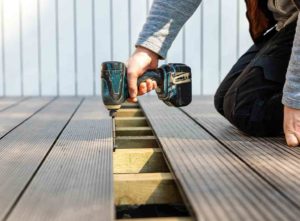 how to lay composite decking