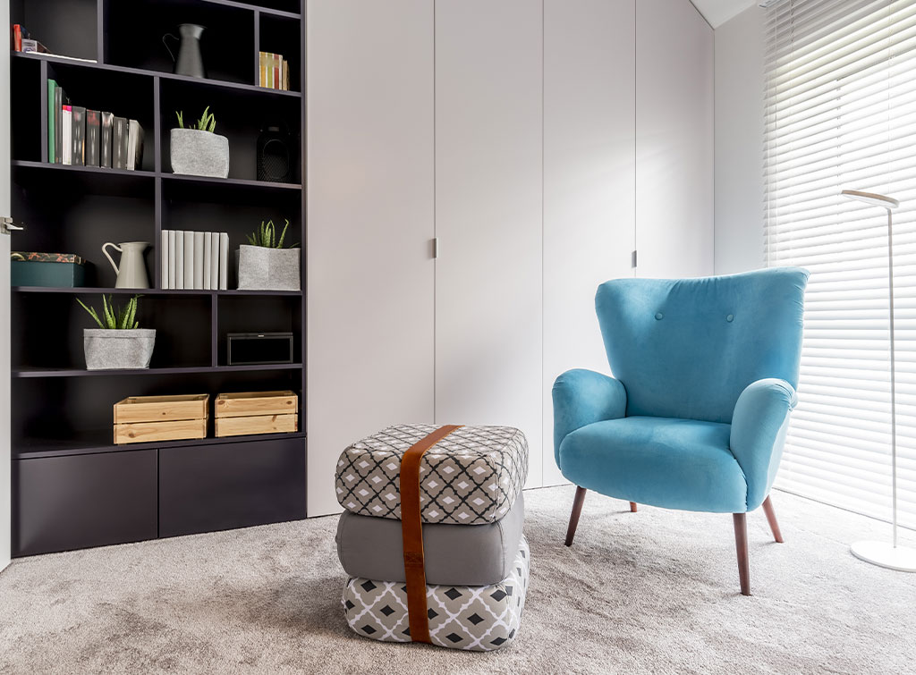 Contrasting wardrobe and bookcase_
