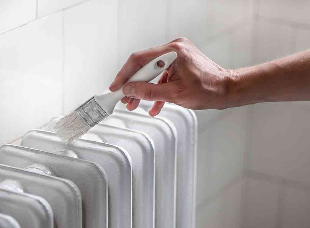 How to paint a radiator