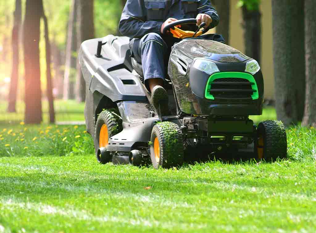Ride-on lawn mower repair and service costs_