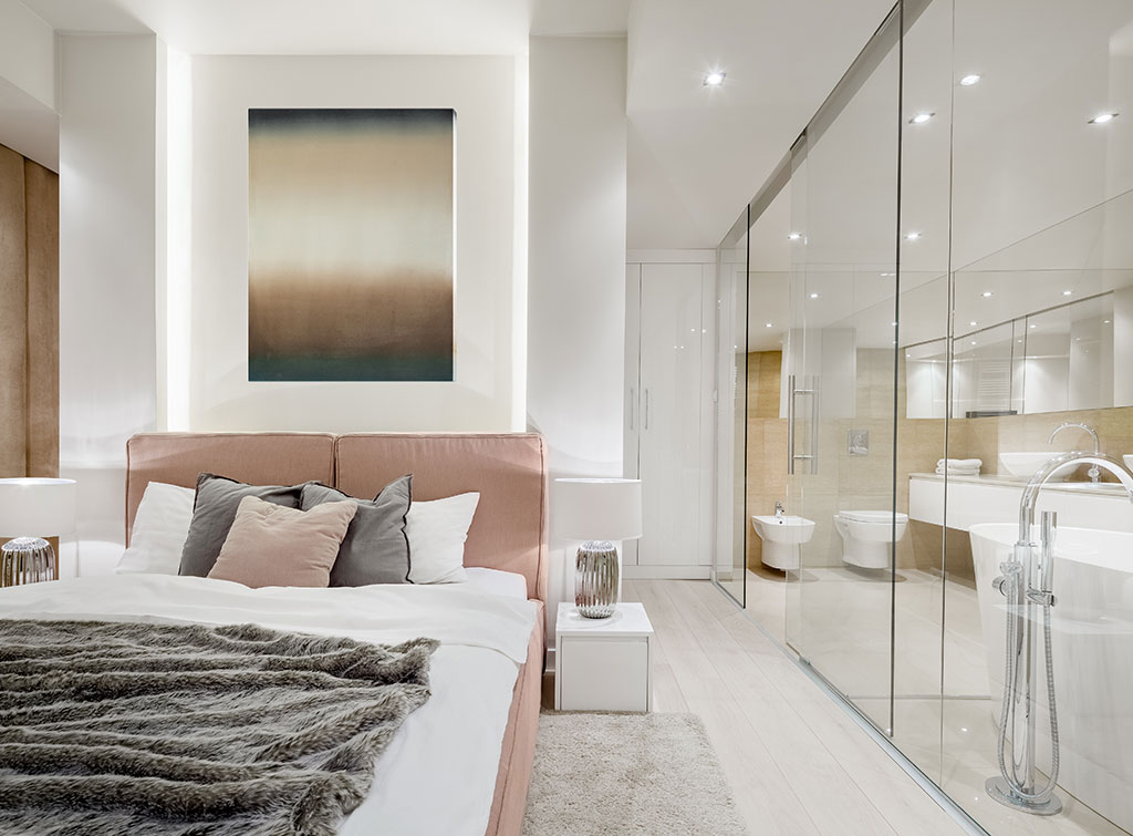Romantic, elegant and luxurious
