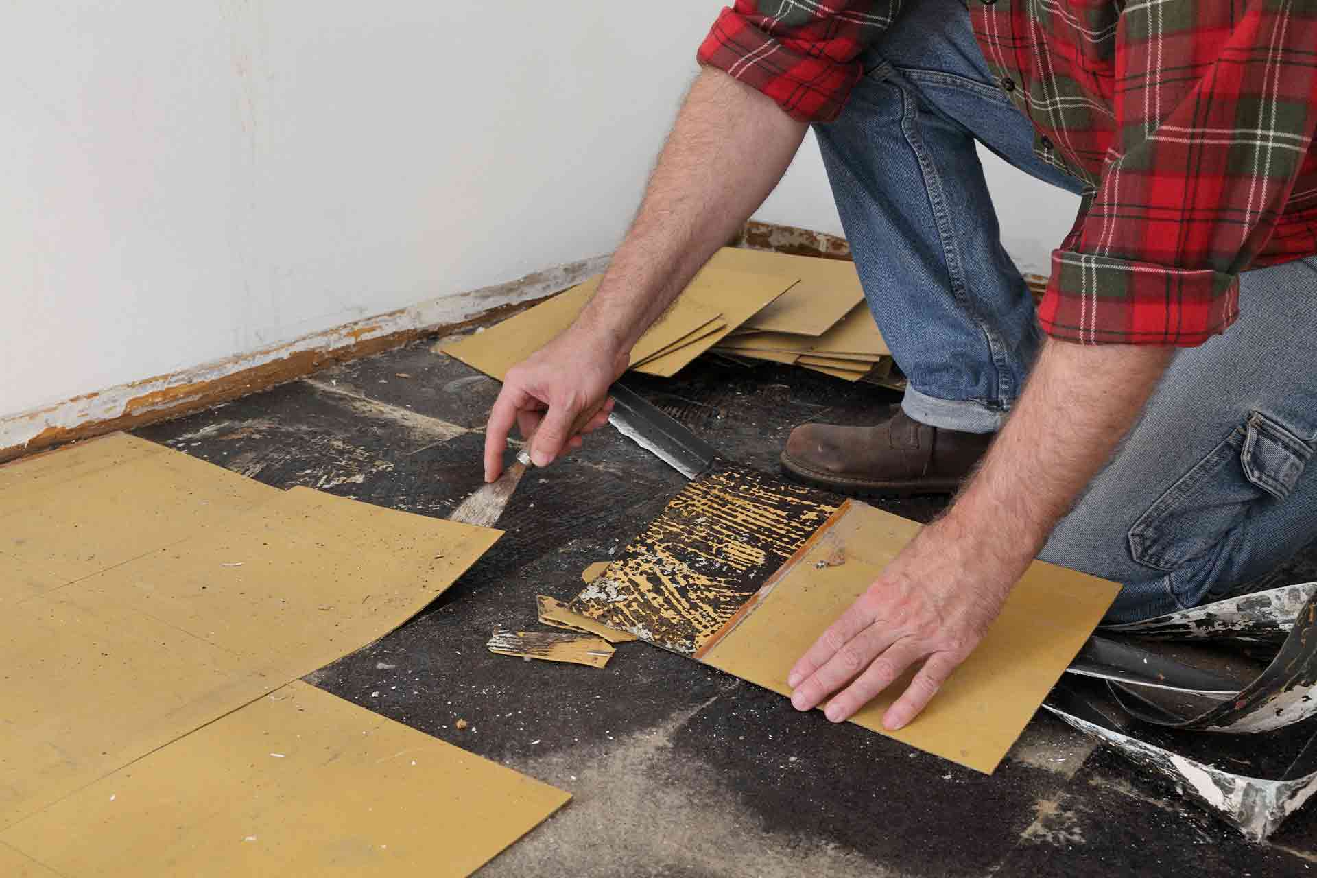 How Much Does Vinyl Floor Removal Cost in 2022? | Checkatrade