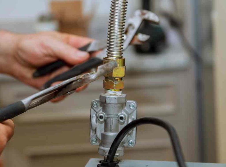 Can I Connect a Gas Cooker Myself? | Checkatrade