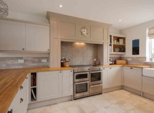 Cream country kitchen ideas