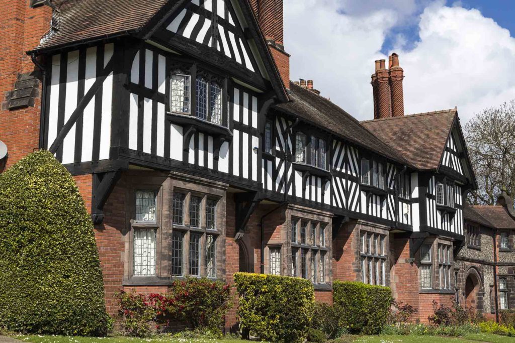 how to find a heritage property specialist near me
