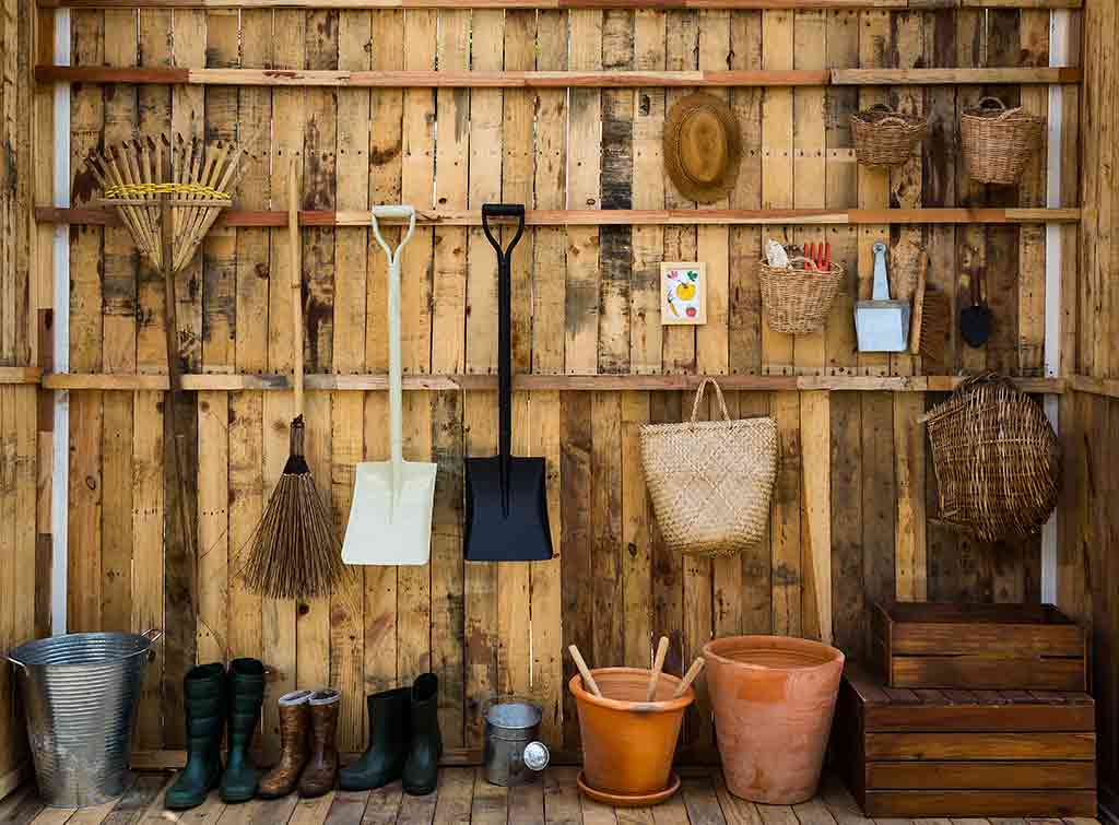 Garden storage outhouse