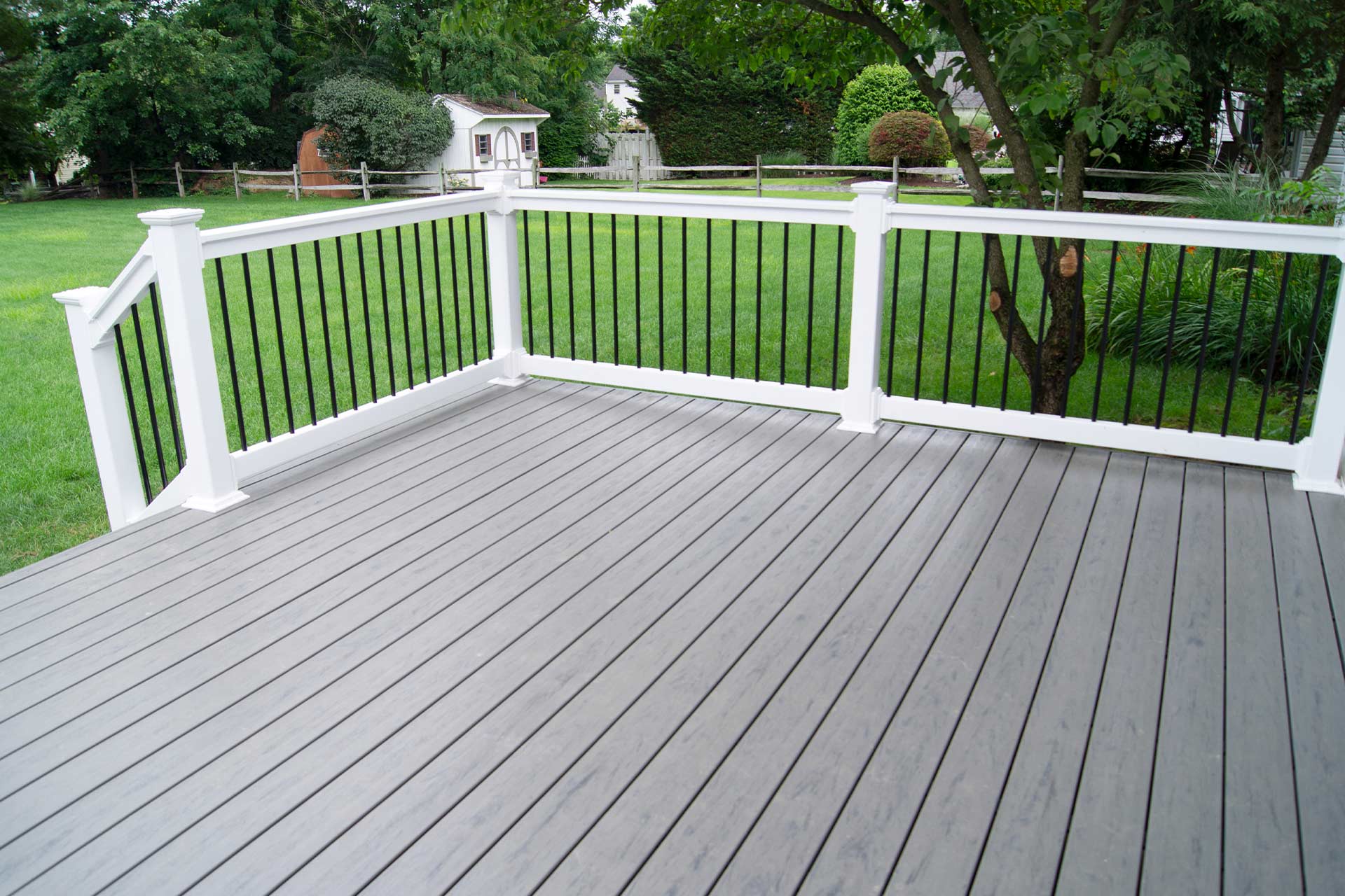 How Much Does AZEK Decking Cost in 2022? | Checkatrade