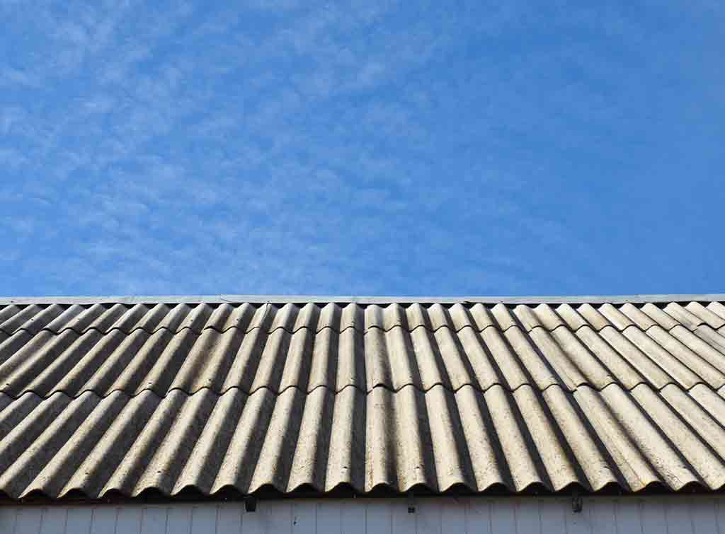 repairing asbestos roof tiles