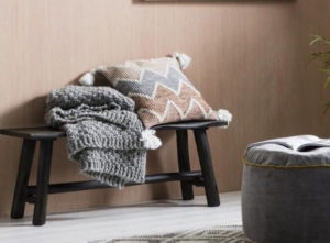Accessories for a guest bedroom