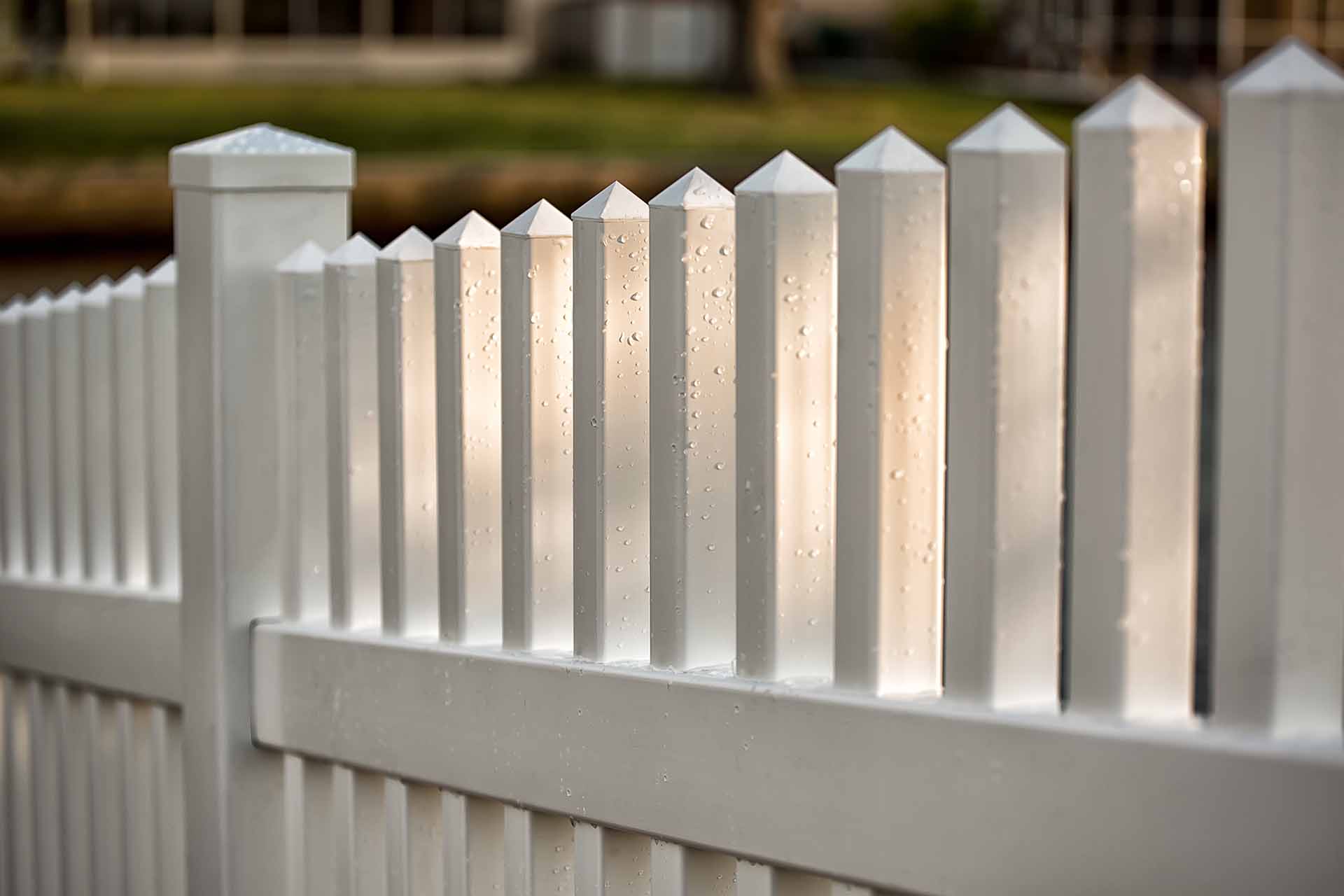 How Much Does Vinyl Fence Cost In 2023