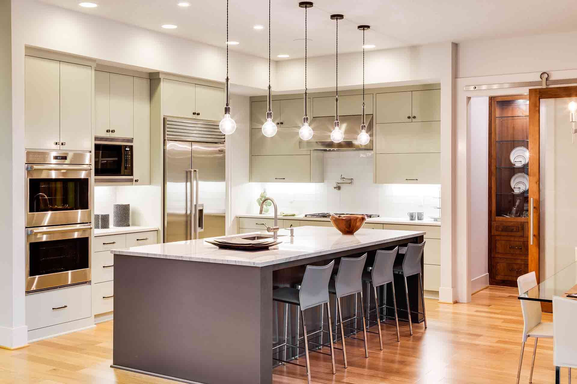 kitchen design with peninsula and island