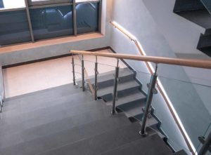 Cheap handrails - glass and wood design