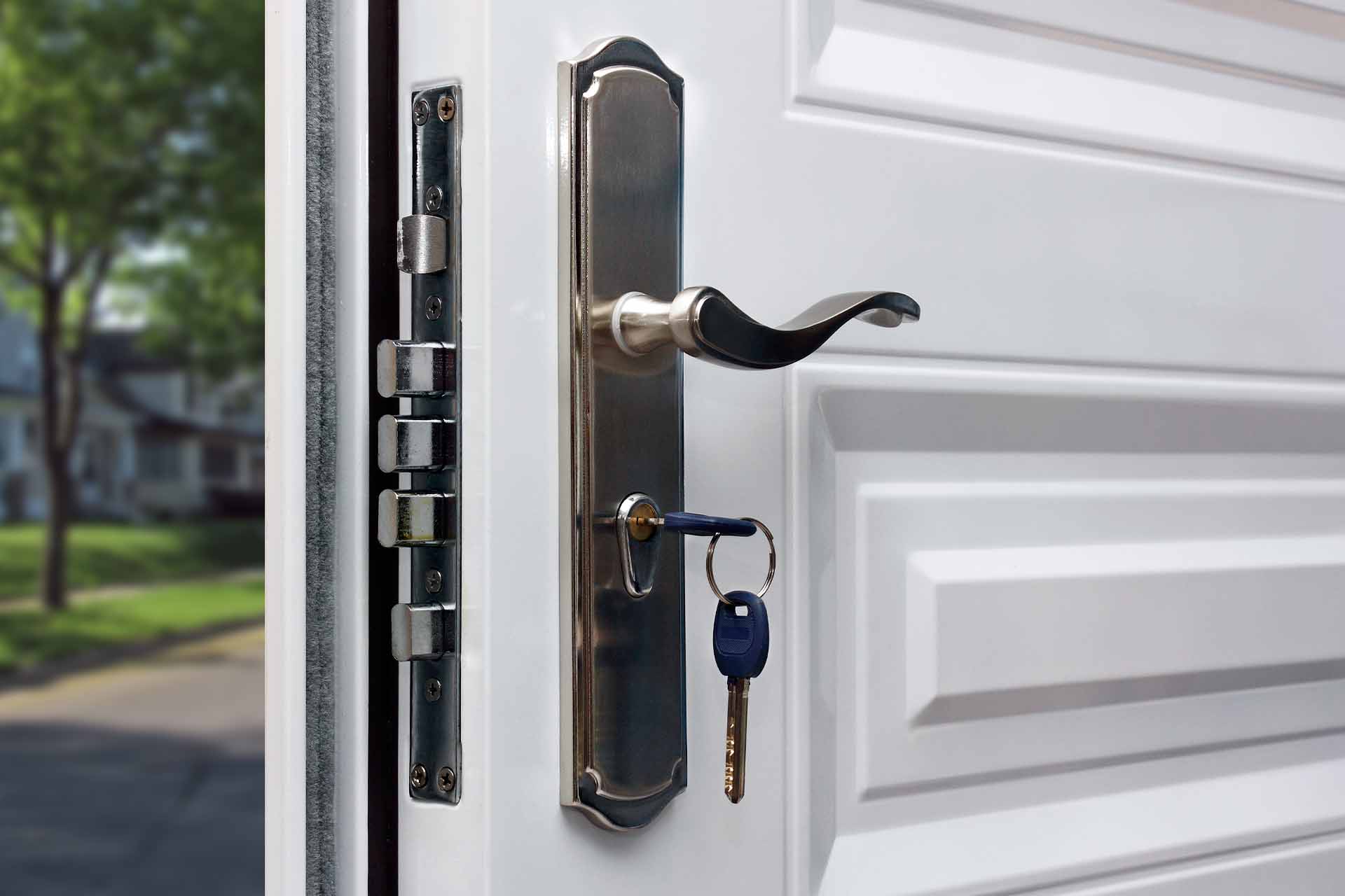 How to fix a door handle that is loose: a step-by-step guide