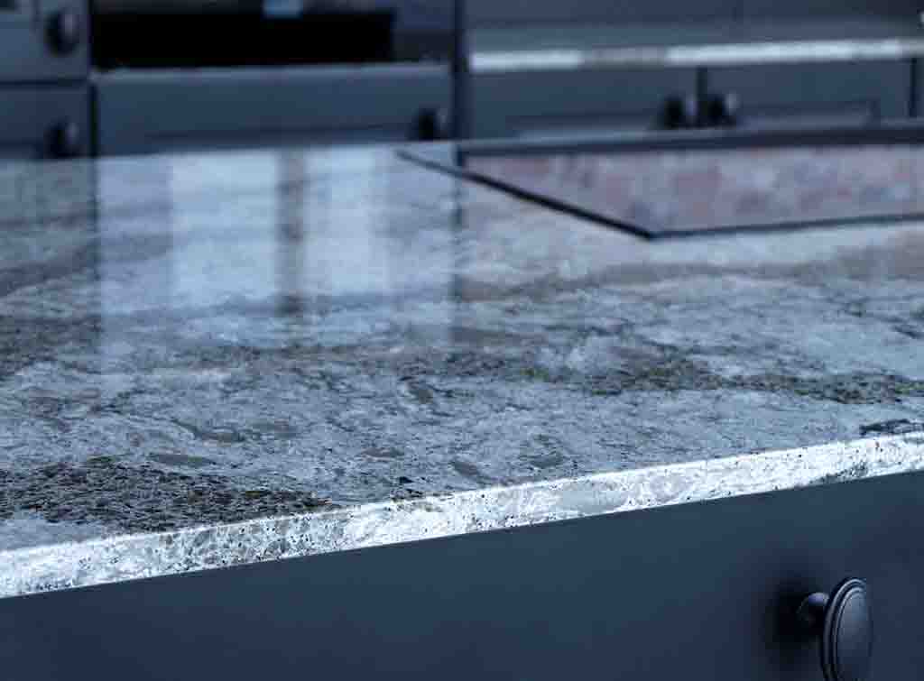 Grey blue quartz worktop