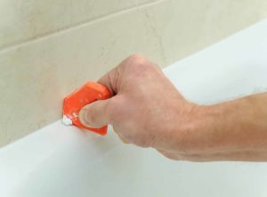 Easy way to reseal a bath