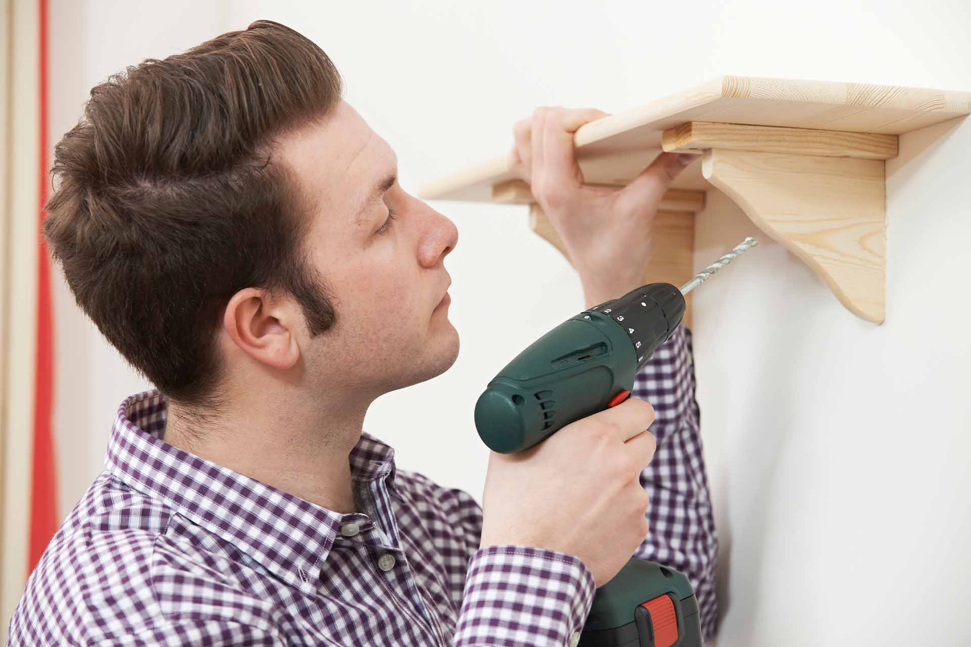 Putting outlet up shelves