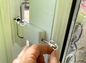 how to adjust a multipoint lock