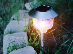How to clean solar panels on garden lights