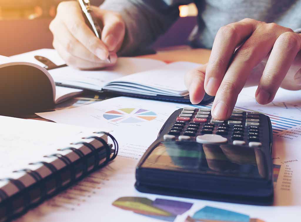 Calculating VAT when splitting business