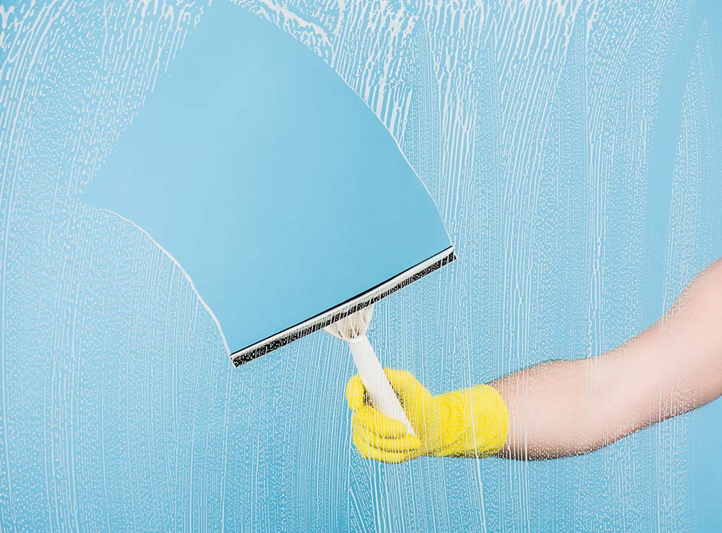 how to clean shower glass pane