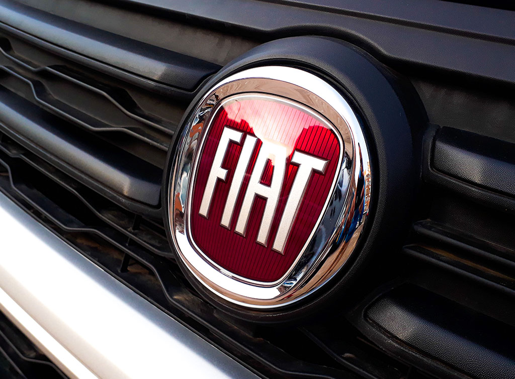 Fiat badge on the front of the vehicle