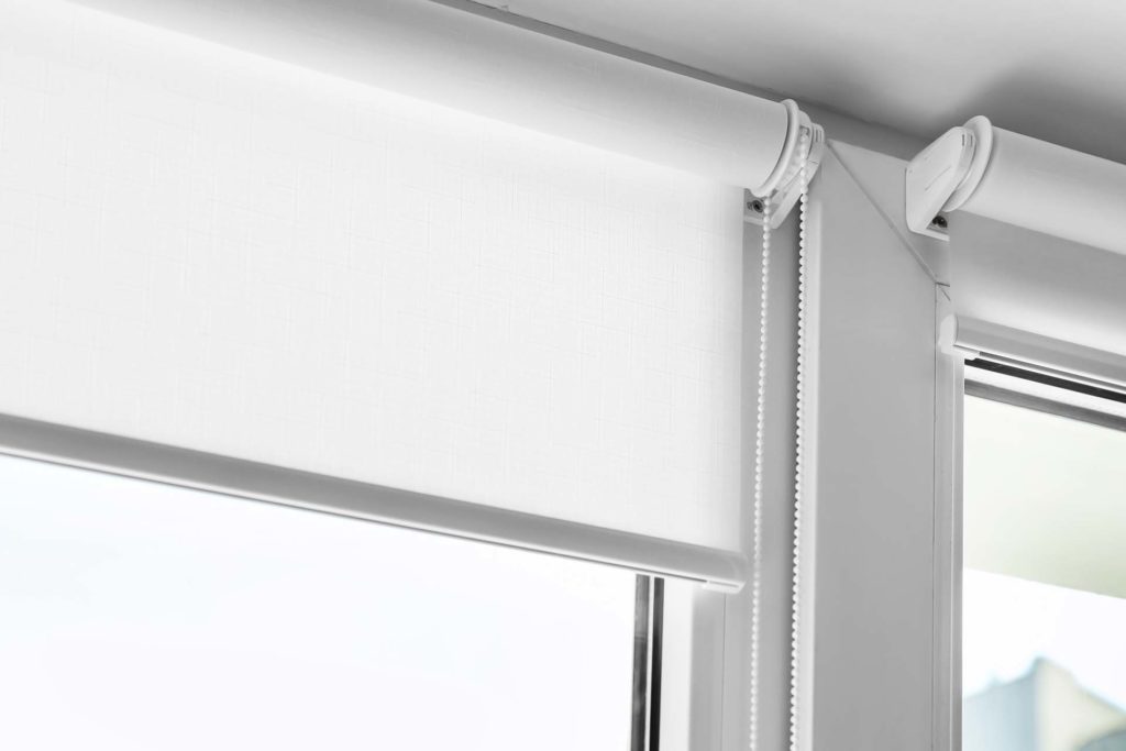 How To Replace A Roller Blind Chain, How To Fix A Broken Curtain Chain