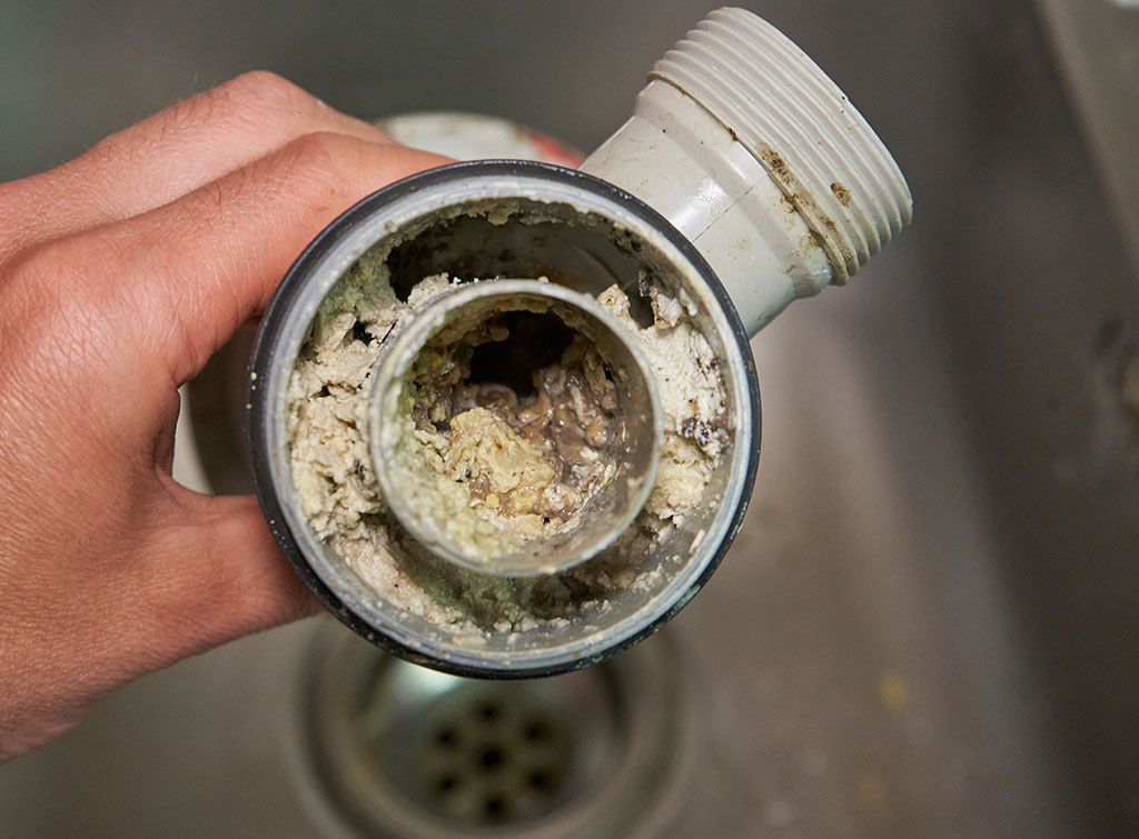 what to put down a smelly drain
