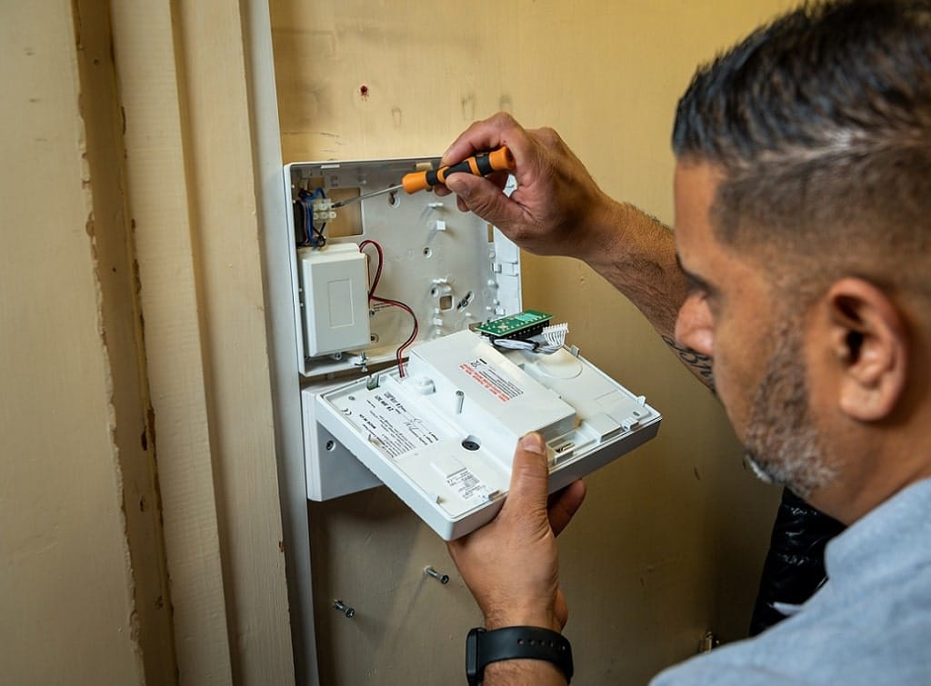 CSCS gold card electrician