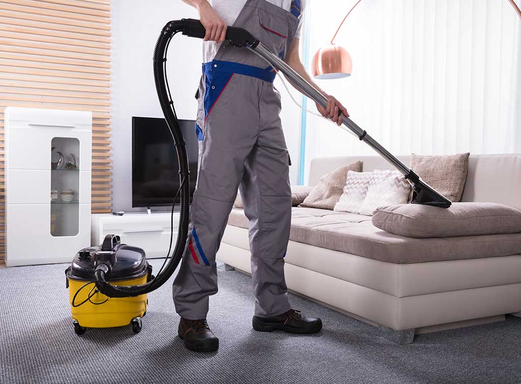 How much do upholstery cleaners earn