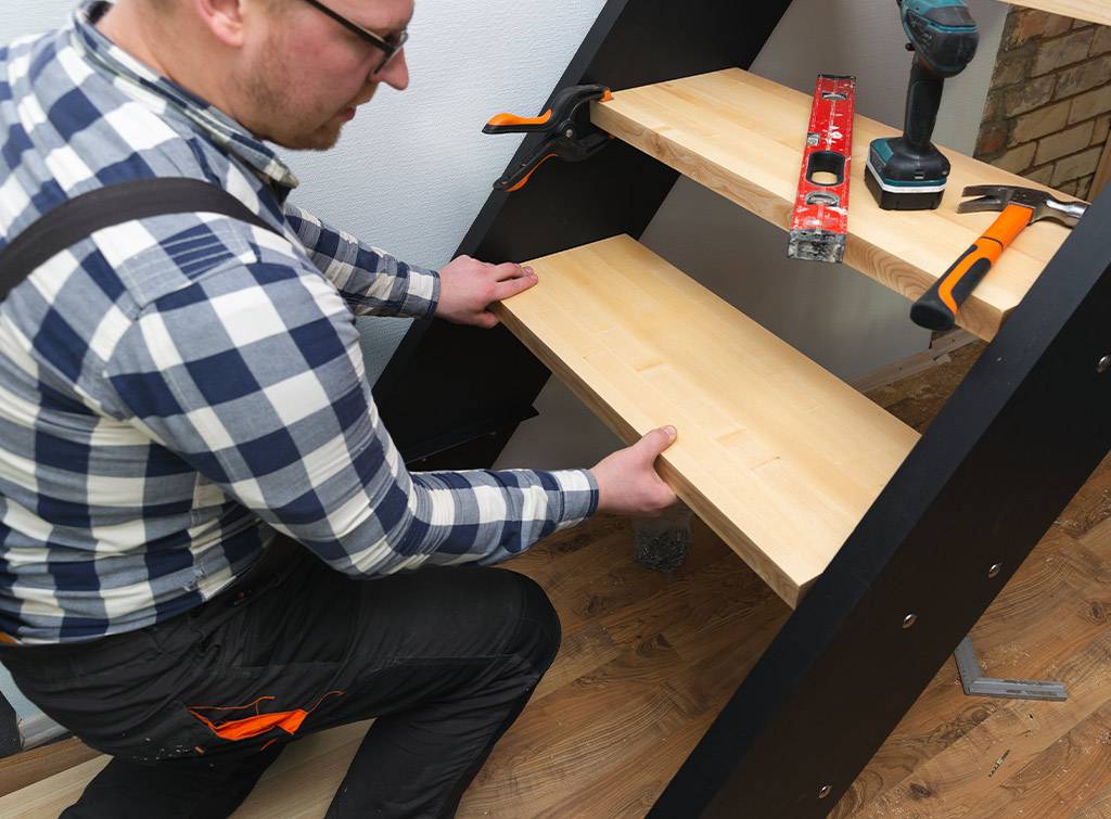 Fix stair tread
