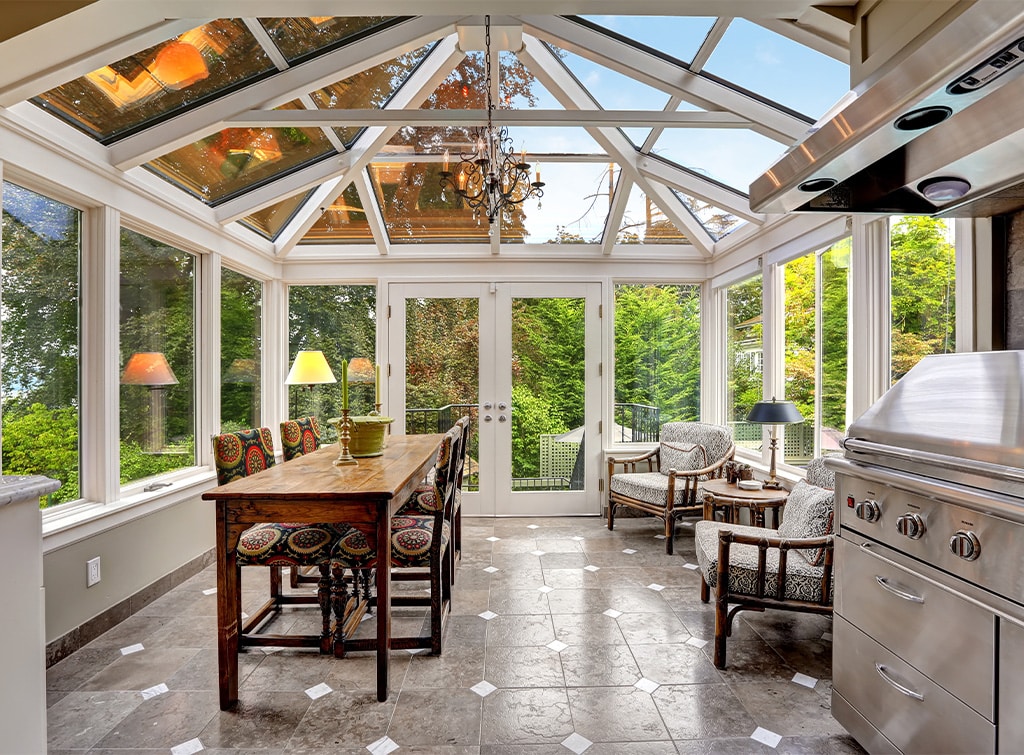 Sun Room - Bright, Airy, Modern Large Yoga Studio