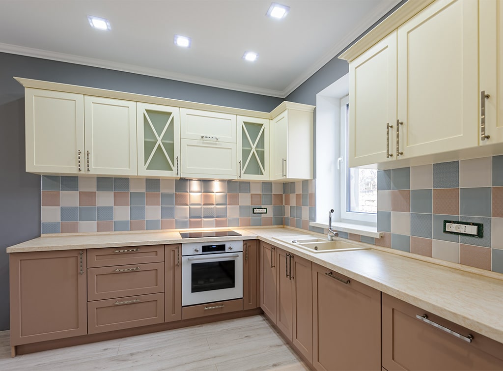Paint colours to go with a cream kitchen store
