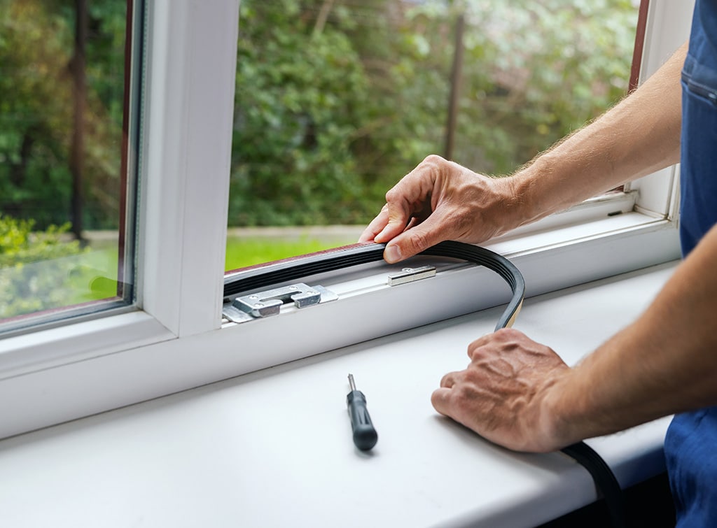 https://www.checkatrade.com/blog/wp-content/uploads/2023/11/uPVC-seal-feature.jpg