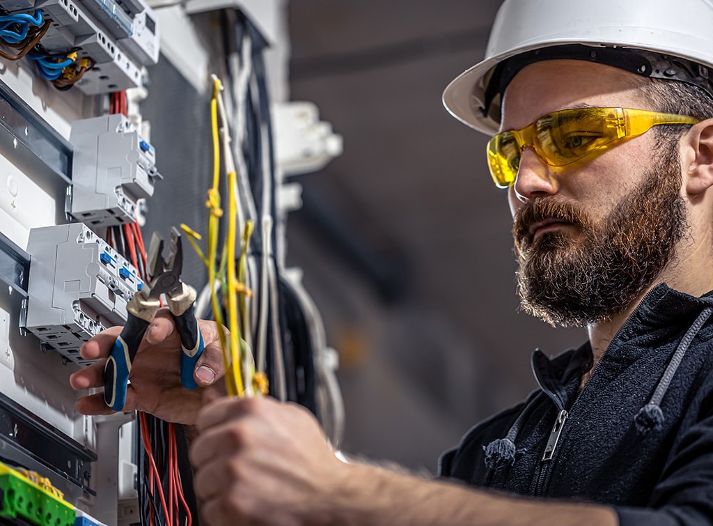 Find a Commercial Electrician Near Me Checkatrade