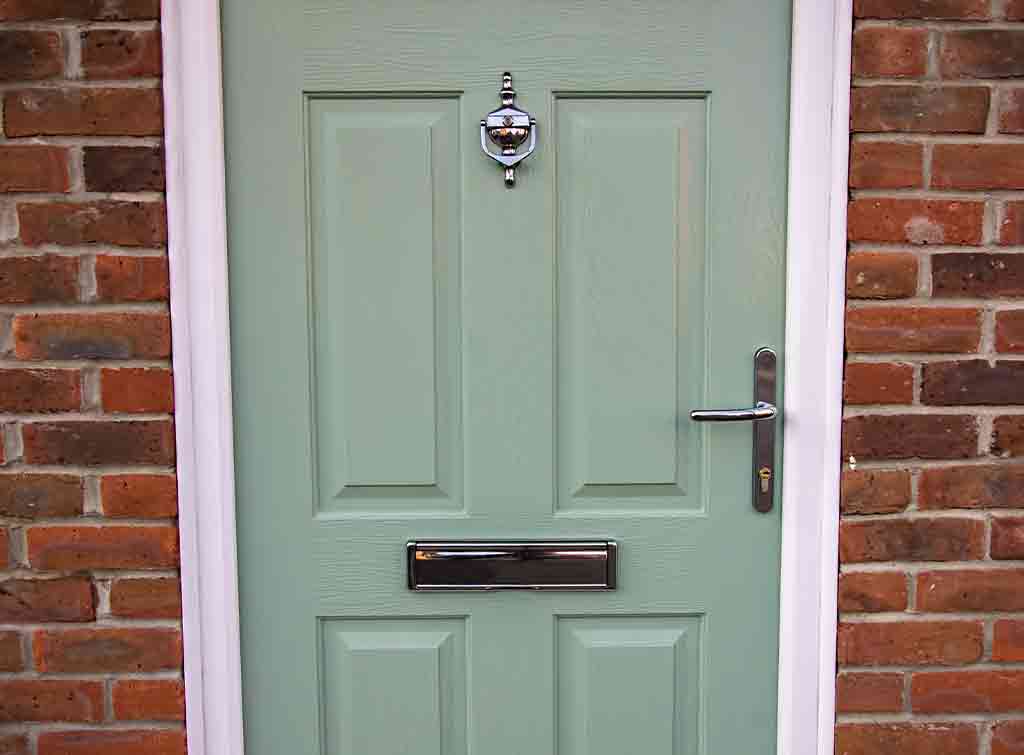 uPVC door spraying